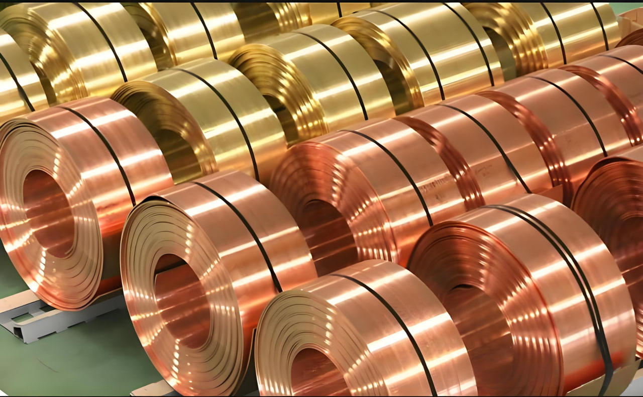 内盘期货市场的热门品种：沪铜、天然气与玉米期货行情分析