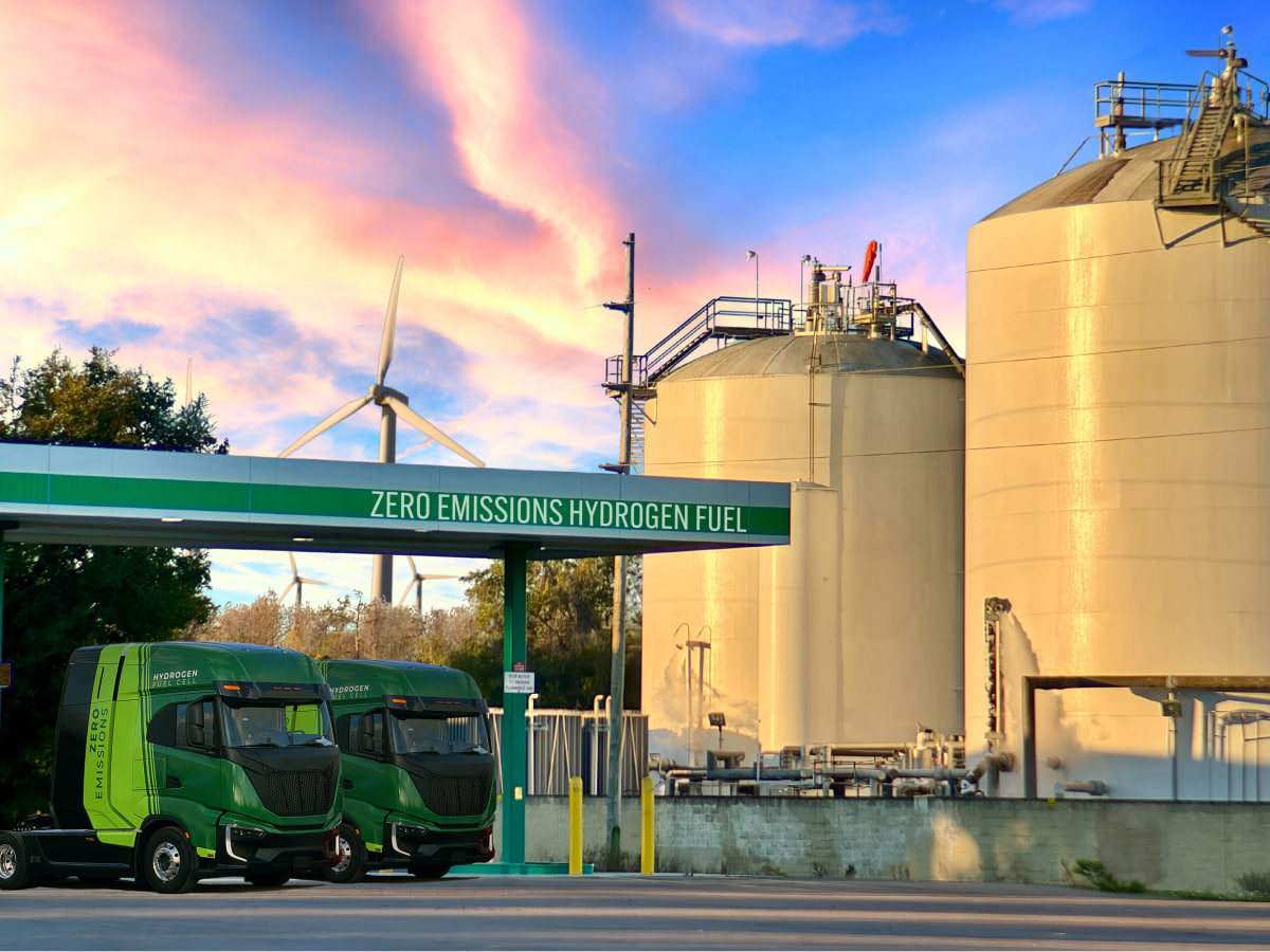 天然气期货与全球气候变化的关联分析，天然气期货与天然气股票的价格关系